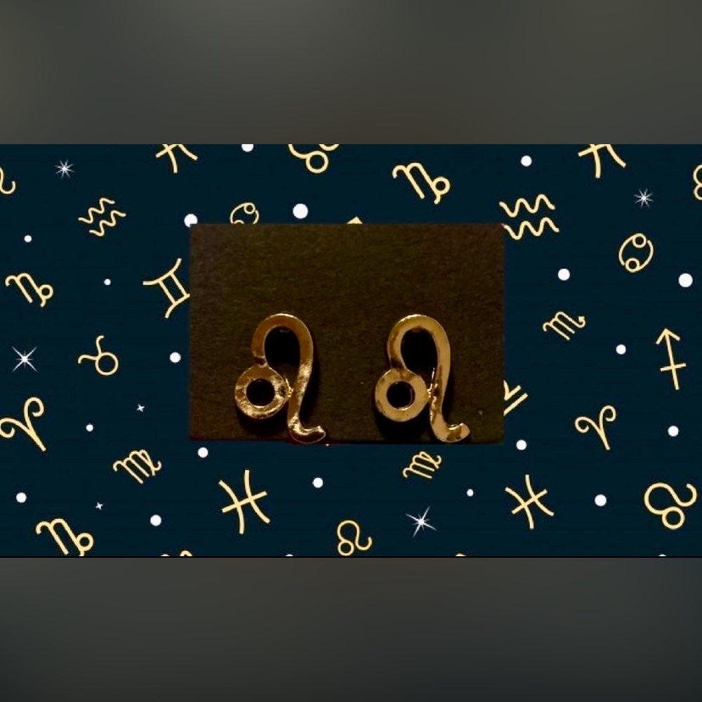 Leo Gold Stud Earrings